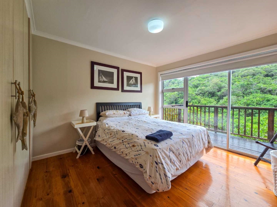 6 Bedroom Property for Sale in Nature On Sea Western Cape